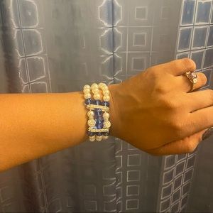 Faux Pearl w/Blue Bracelet